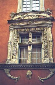 la fenêtre renaissance - 16 ko la fenêtre renaissance - 16 ko